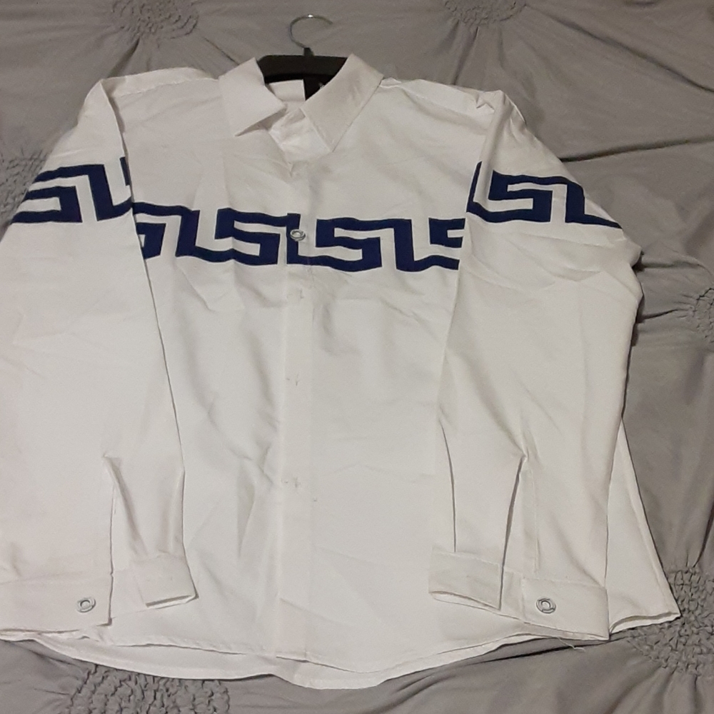 Men white dress shirt